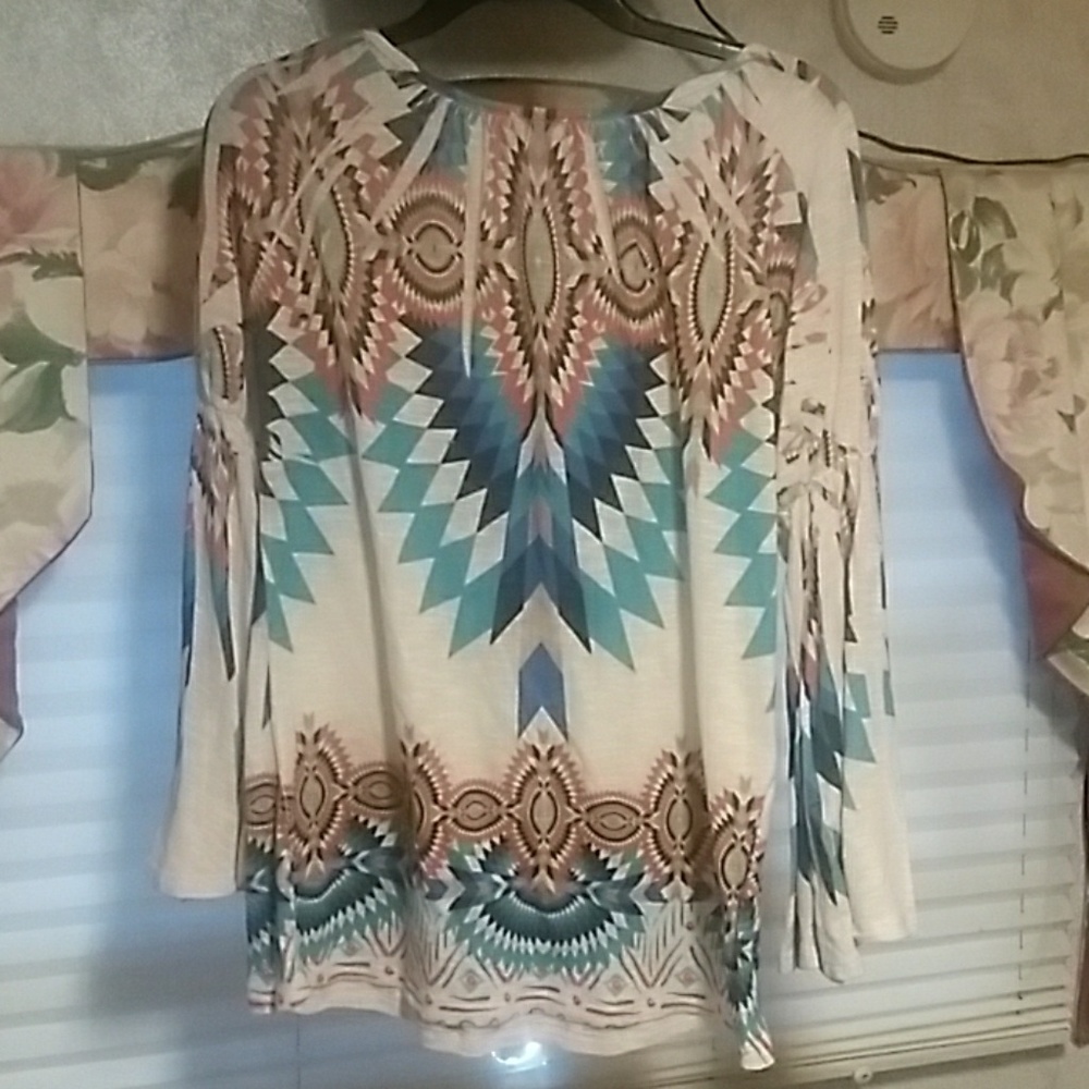 Teenbell top. - Picture 4 of 4